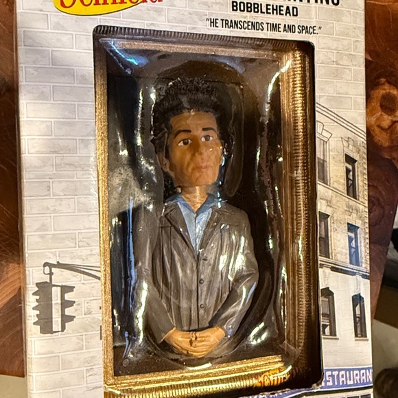 Seinfeld Kramer Painting Bobblehead - Picture 7 of 8